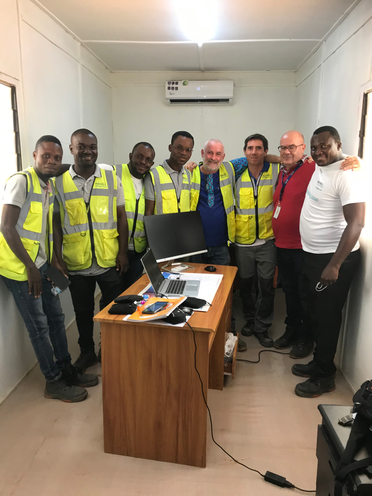 Équipe de mise en service après succès, Togo